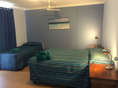 Driftwood Apartments - Travel Agents 0