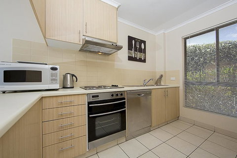 Accommodate Canberra - Kingston Court - Travel Search 2
