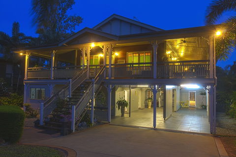 Driftwood Bed And Breakfast - Tourism Guide 1