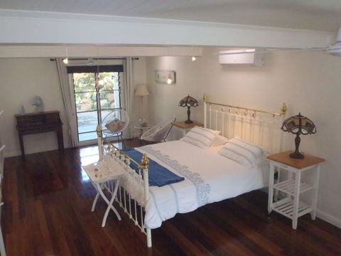 Driftwood Bed And Breakfast - Tourism Guide 6