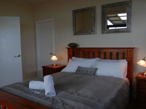 Ocean Beach House - Tourism Guide 6