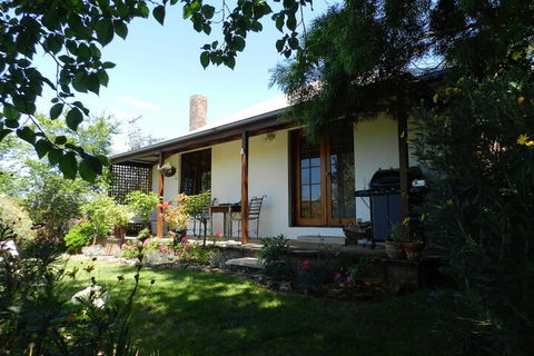 Wagners Cottages - Tourism Guide 3