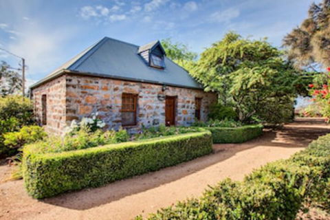 Wagners Cottages - Tourism Guide 0