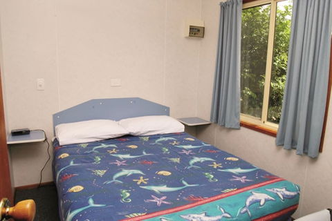 Smugglers Cove Holiday Village - Tourism Guide 4