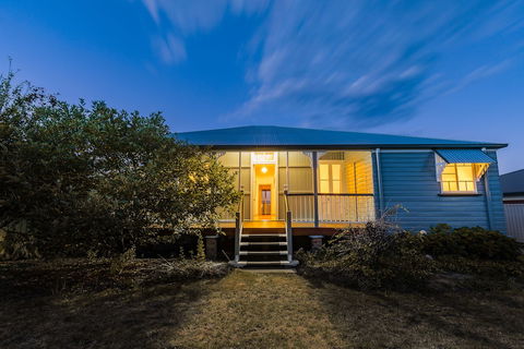 Apple Blossom Cottage - Travel Search 2