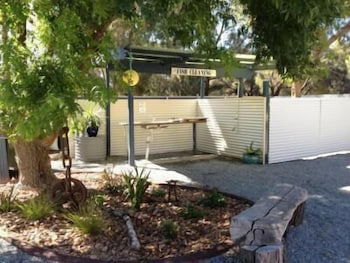 Longbeach Apartments Coffin Bay - Cruises Travel 6
