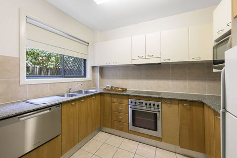Waldorf Hornsby Residential Apartments - Tourism Guide 3