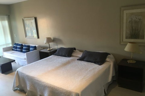 Dlux Hostel - Tourism Guide 2