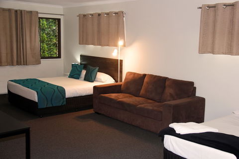 Motel In Nambour - Travel Search 5