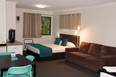 Motel In Nambour - Travel Search 2