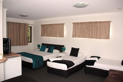 Motel In Nambour - Travel Search 4