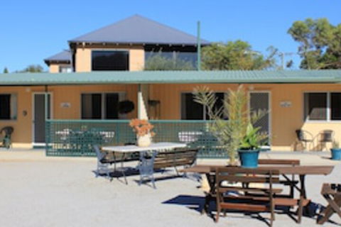 Jurien Beachfront Holiday Units - Travel Search 0