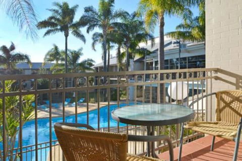 Mandurah Motel And Apartments - Cruises Travel 6