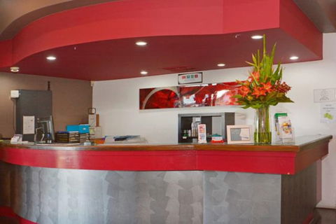 Mandurah Motel And Apartments - Cruises Travel 4