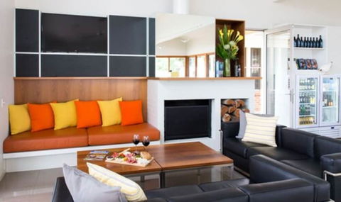 The Horatio - Suites & Motel - Travel Search 6