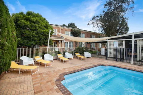 The Horatio - Suites & Motel - Travel Search 4