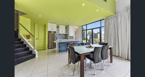 Merlot Verdelho Townhouses - Travel Agents 3