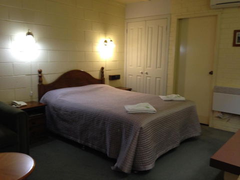 Robertson Country Motel - Travel Search 4