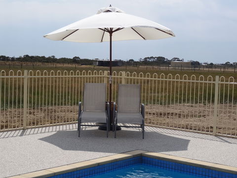 The Oxley Estate - Travel Agents 6