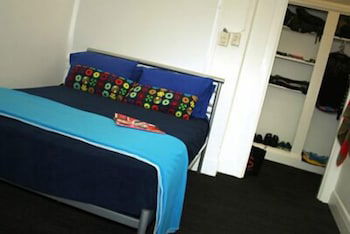Zing Backpackers - Tourism Guide 4
