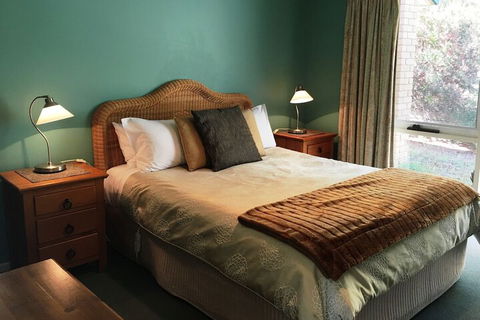 Countryside Connections Tranquil Studio - Cruises Travel 2