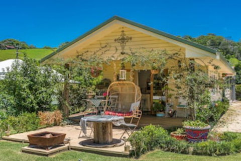 Baileys On Fernleigh - Tourism Guide 0