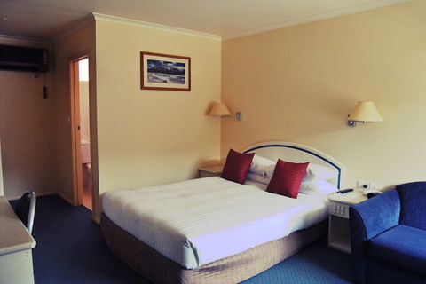Sunrise Devonport - Tourism Guide 6