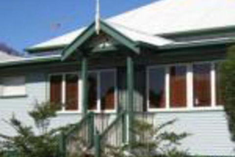 Pitstop Lodge Guesthouse B & B - Travel Agents 0
