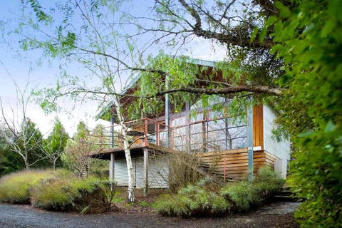Romantic Treehouse Getaway - Cruises Travel 2