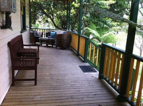 Cygnets Secret Garden Bed & Breakfast - Travel Agents 0
