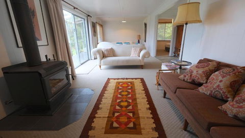 Sisters Beach House - Travel Search 5