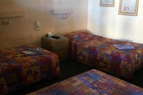 Burdekin Motor Inn - Travel Search 5
