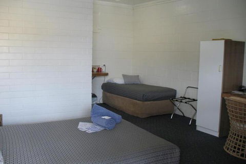 Burdekin Motor Inn - Travel Search 7