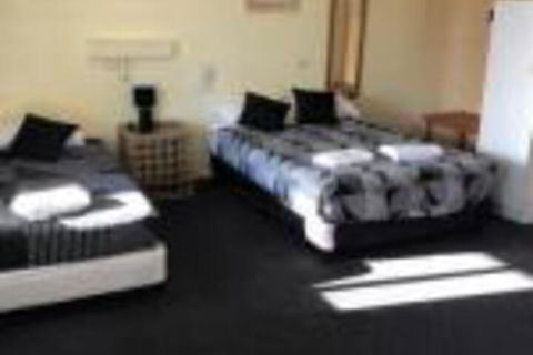 Burdekin Motor Inn - Travel Search 0