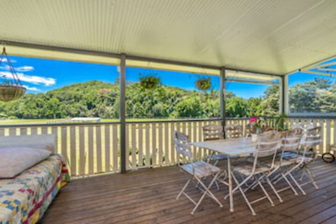 Escape To Baileys On Fernleigh - Tourism Guide 0