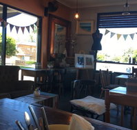 Two Birds Gallery Cafe - Tourism Guide