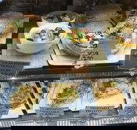 Ducky in the Field - Travel Agents