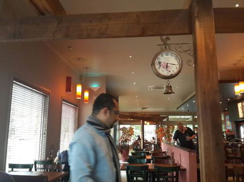 Nandos Heatherton - Travel Agents 0