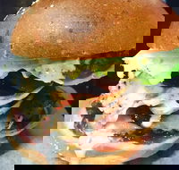 Kt's Burgers - Cruises Travel