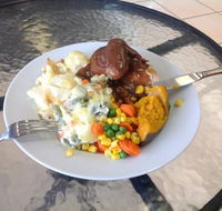 Reef  Roast - Cruises Travel