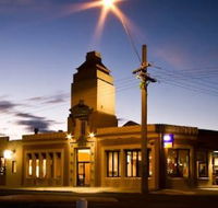 Central Hotel Bistro - Cruises Travel