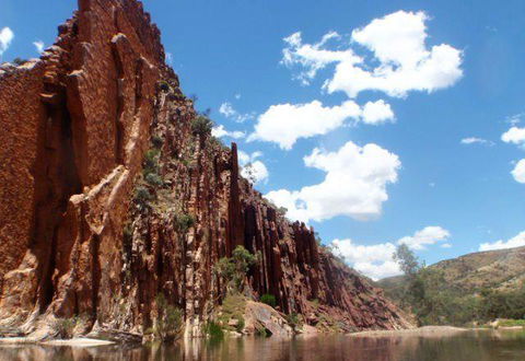 Glen Helen Homestead Lodge - Travel Search 11
