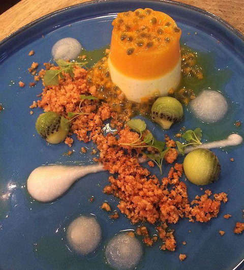 H2O Restaurant & Bar - Tourism Guide 13