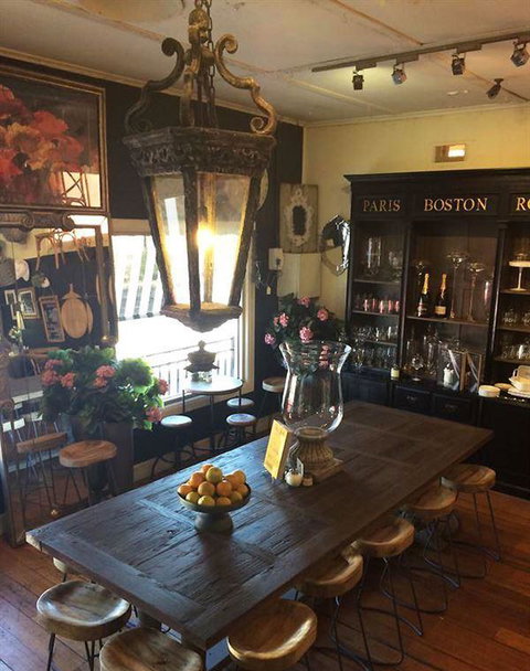 H2O Restaurant & Bar - Tourism Guide 20