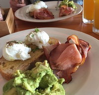 4 Kings Coffee  Food - Tourism Guide