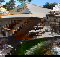 Shady Oaks Cafe - Cruises Travel