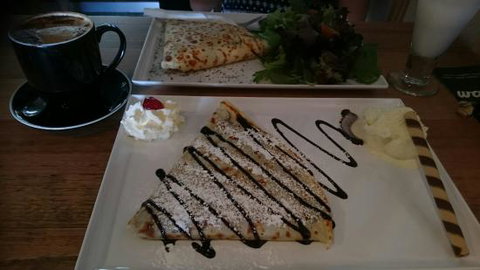 Waves - Travel Search 0