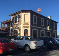 Coach and Horses Inn - Cruises Travel