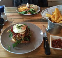 The Front Paddock Cafe - Cruises Travel