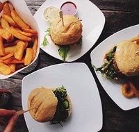 Moo Gourmet Burgers Newtown - Tourism Guide